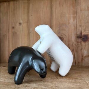 Black and White Ceramic Bear Figurines salt and pepper shakers Jason Page